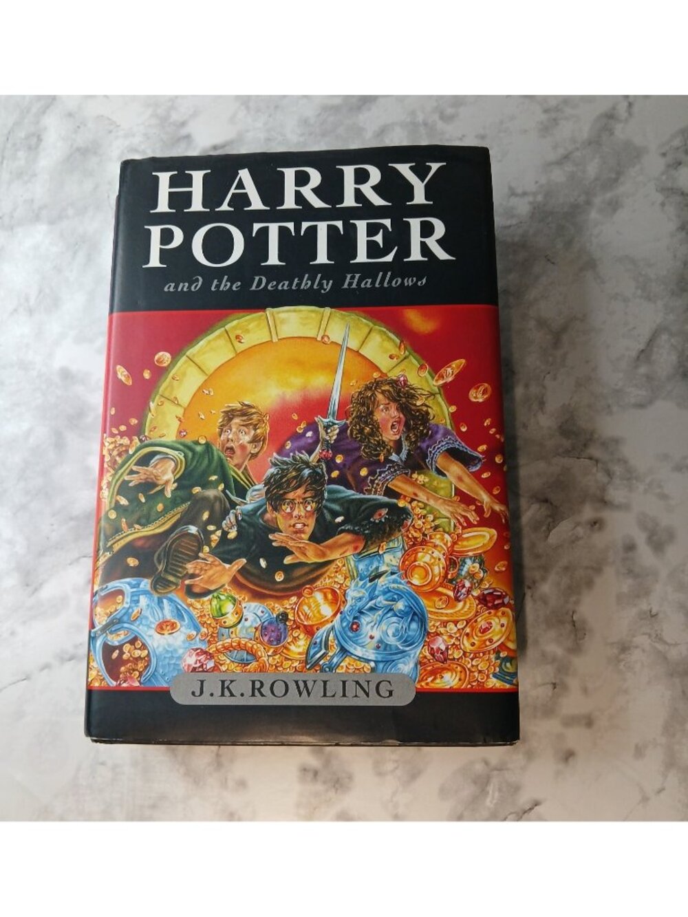 Harry Potter and the Deathly Hallows Hardcover 2007 J.K. Rowling Raincoast